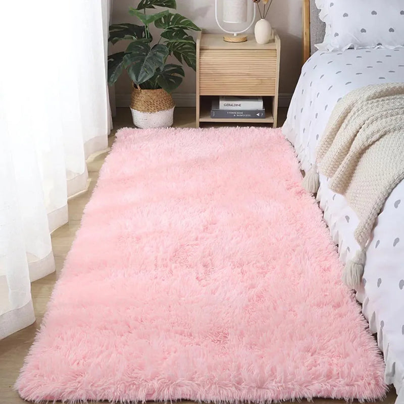 Warm Plush Bedroom Carpet - Soft Bedside Rug